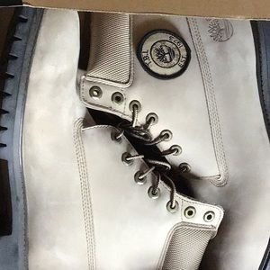 Men’s Timberland Boots Light Brown Size 12